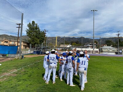 Burbank gets by St Genevieve 4-2 to get 1st win of the season 